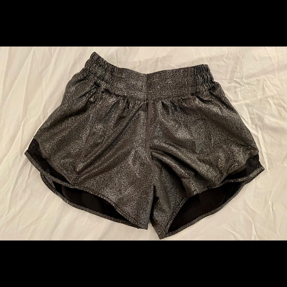 Lululemon hotty hot shorts size 2